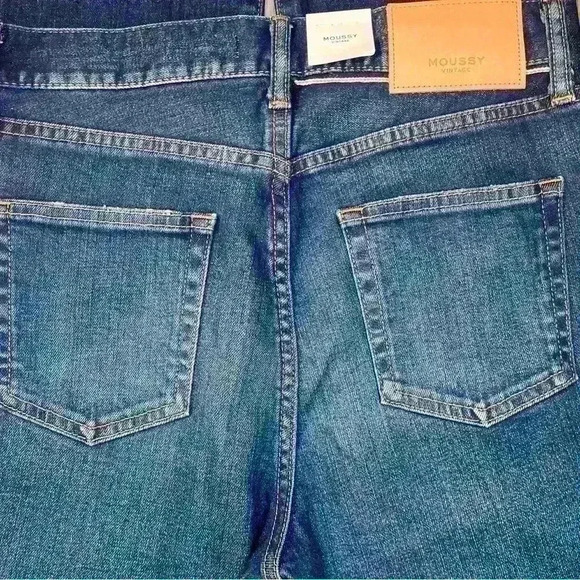 Moussy Vintage Glendora Flare High Rise Jeans Size 26 - Picture 6 of 9